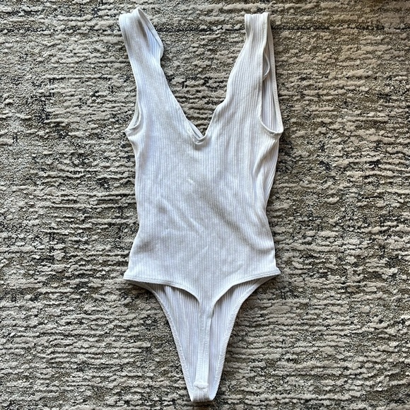 White Babaton Bodysuit - Picture 2 of 3